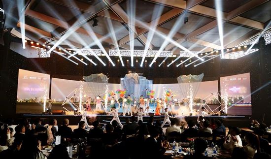 The Meridian ra mắt tại Đà Nẵng: “Siêu du thuyền” kiến trúc chính thức hạ thủy sông Hàn